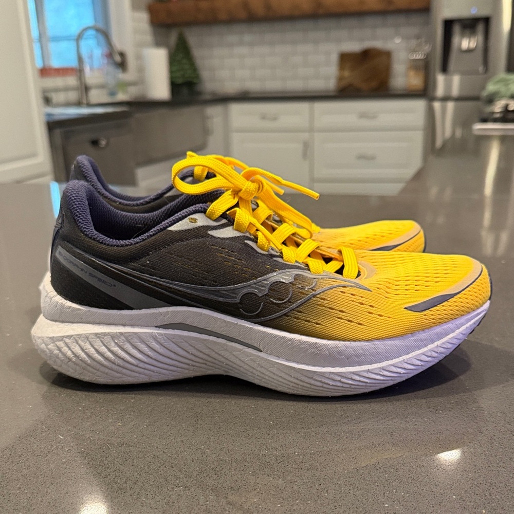 Saucony Men’s Endorphin Speed 3 - Night Lite - Size 8